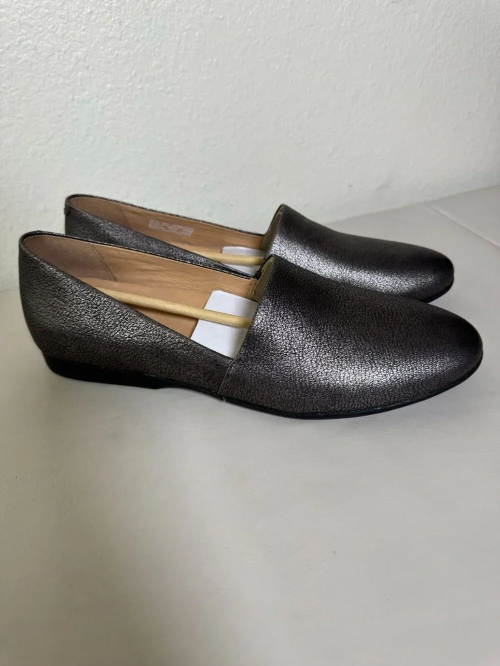 Dansko Womens Gray Metallic Leather Flat Slip-On Loafers Shoes Size 12 EU 42